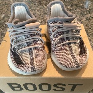 Authentic Yeezy Boost 350 V2 infant
